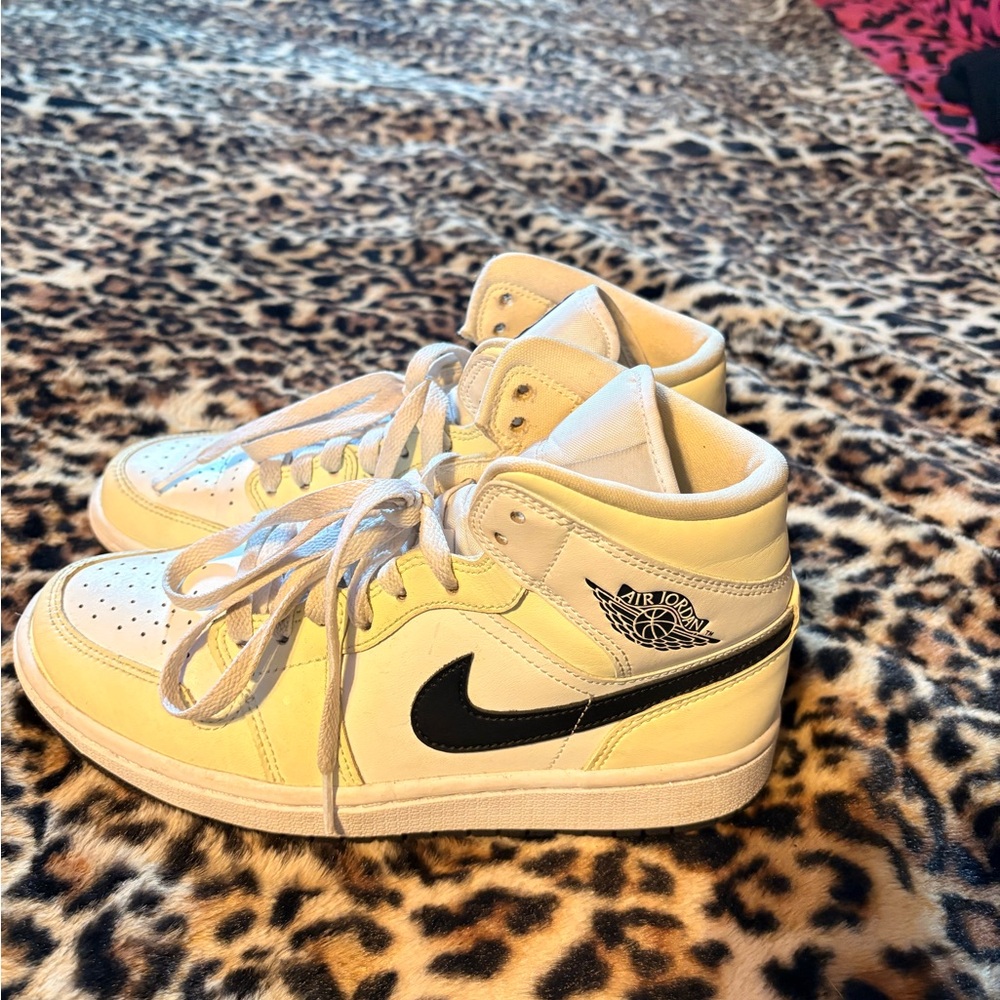 Nike Sneakers - White and Black